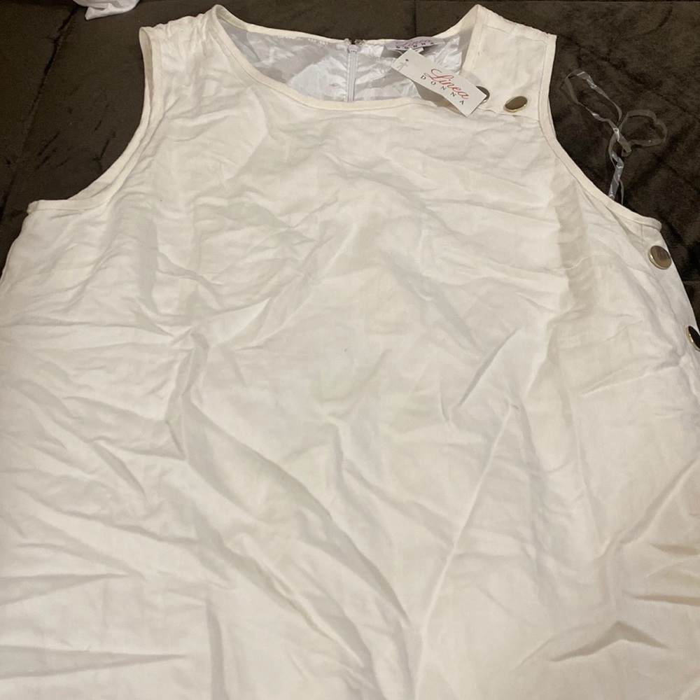 Lines Donna half white Dress new with tags.